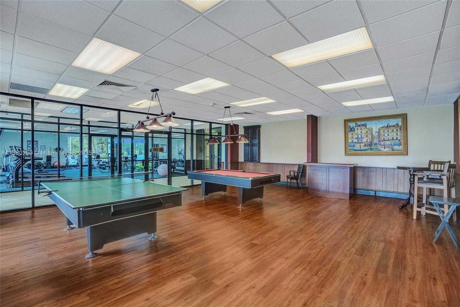 Small Image of 500 BAYVIEW DR #1727, Sunny Isles Beach Number 22