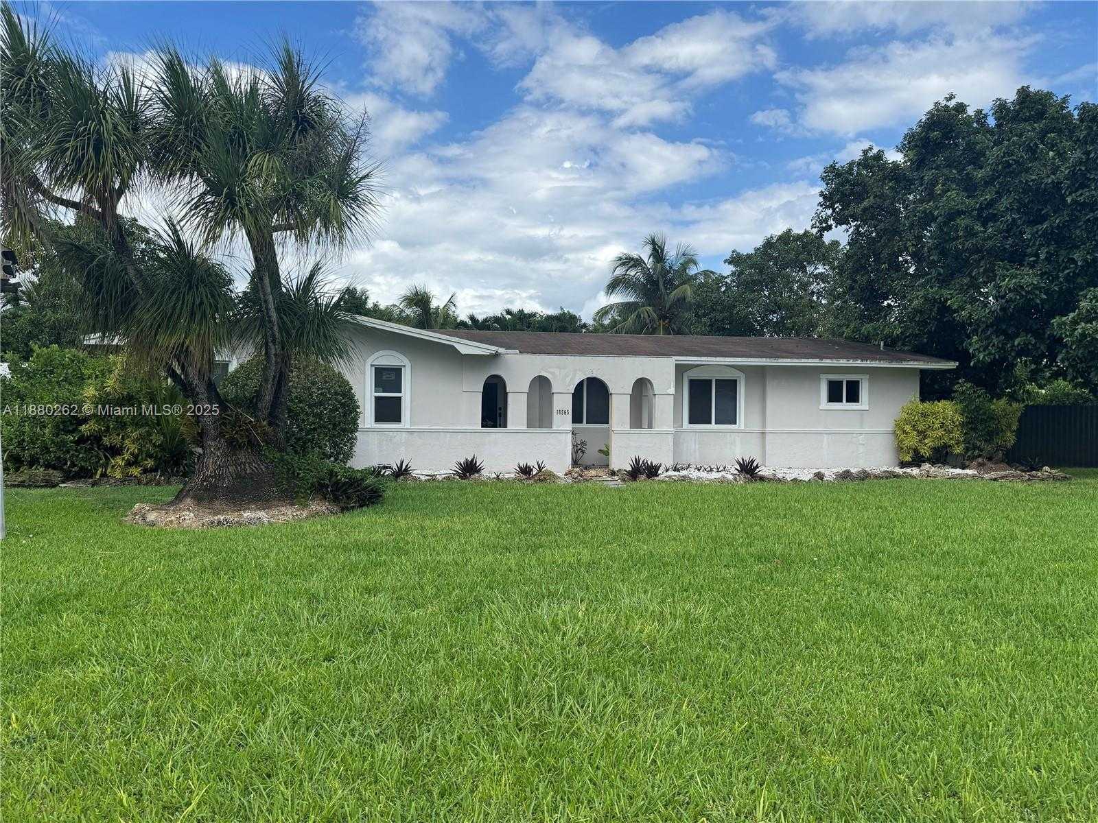 Small Image of 18565 SOUTH WEST 295TH TER, Homestead Number 12