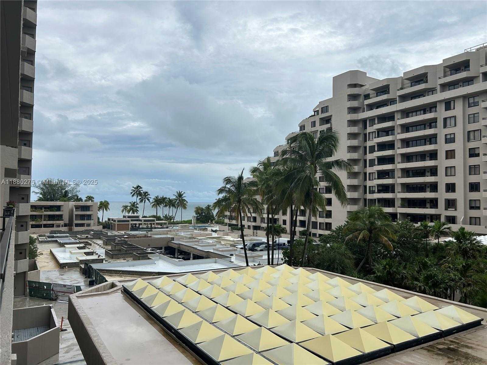 Small Image of 251 CRANDON BLVD #424, Key Biscayne Number 2