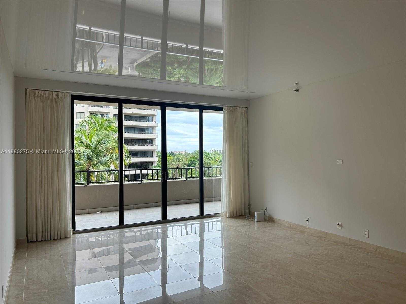Small Image of 251 CRANDON BLVD #424, Key Biscayne Number 20