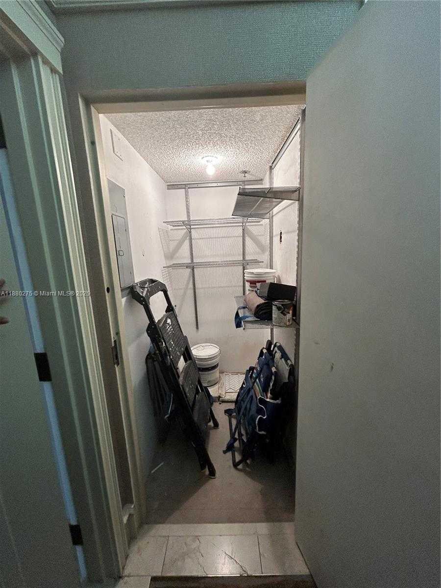 Small Image of 251 CRANDON BLVD #424, Key Biscayne Number 22