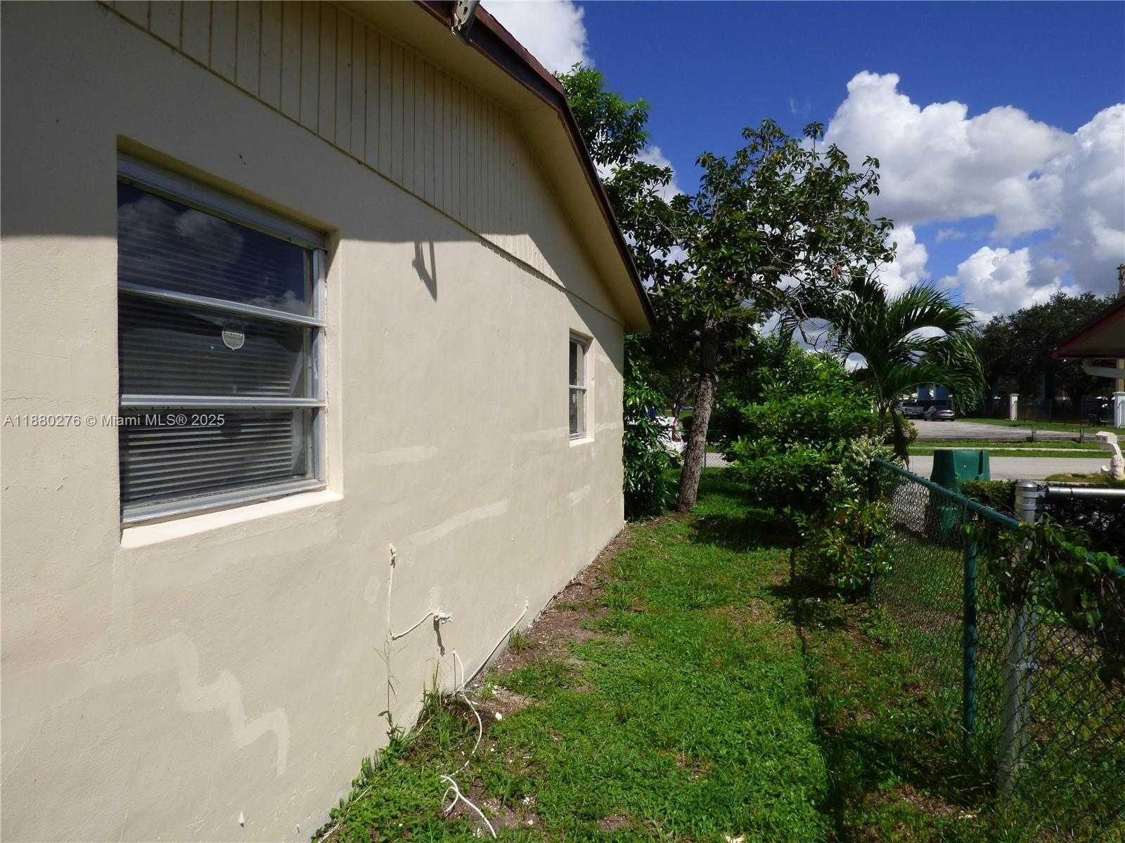 Small Image of 3560 NORTH WEST 8TH ST, Lauderhill Number 14