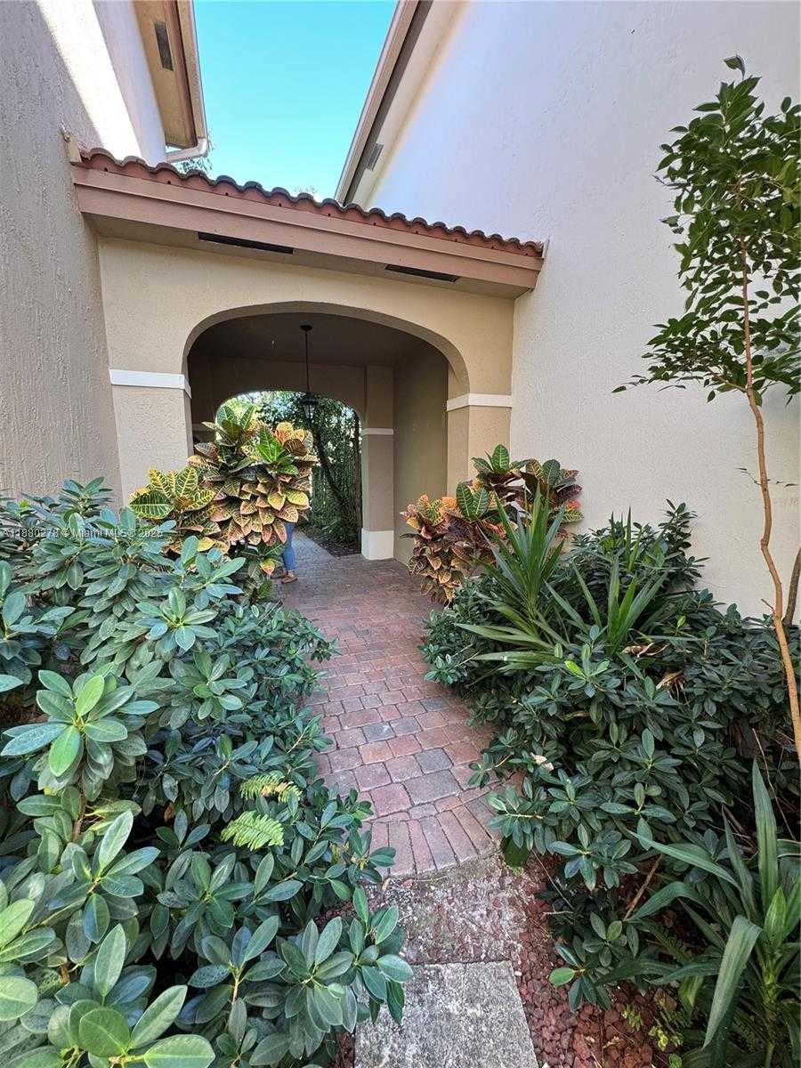 Small Image of 8885 SOUTH WEST 227TH TER, Cutler Bay Number 20