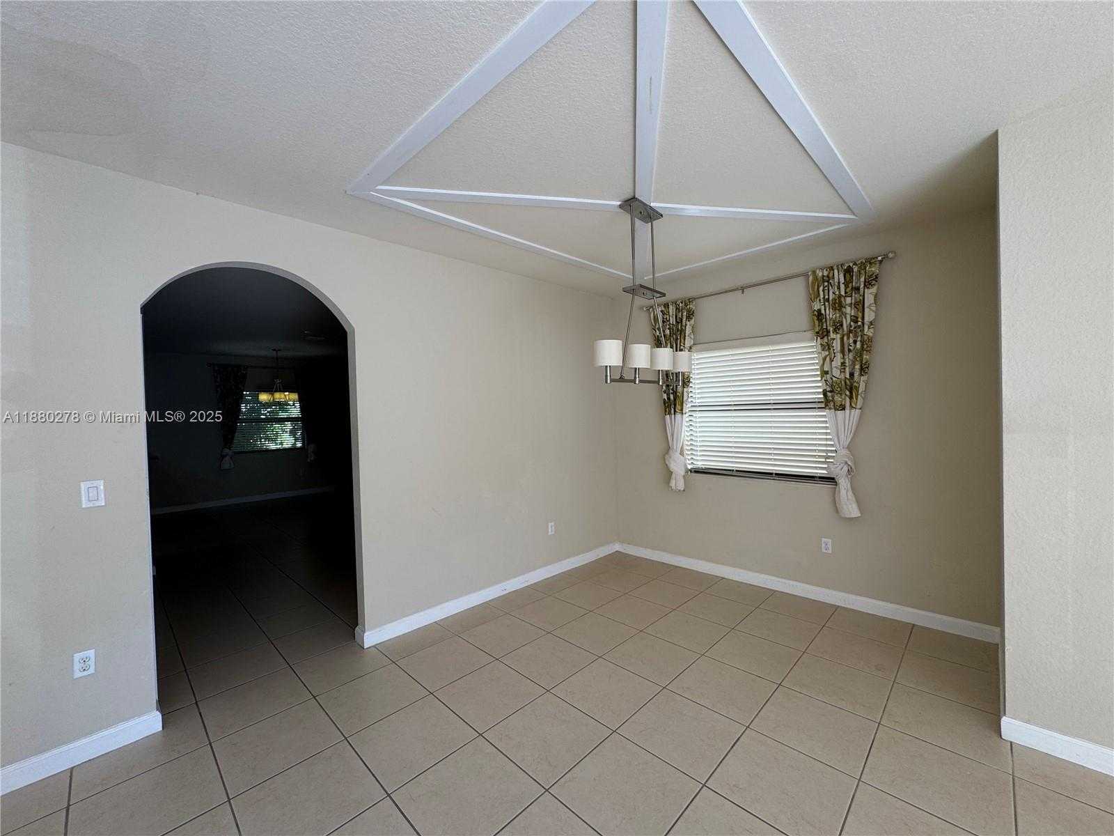 Small Image of 8885 SOUTH WEST 227TH TER, Cutler Bay Number 5
