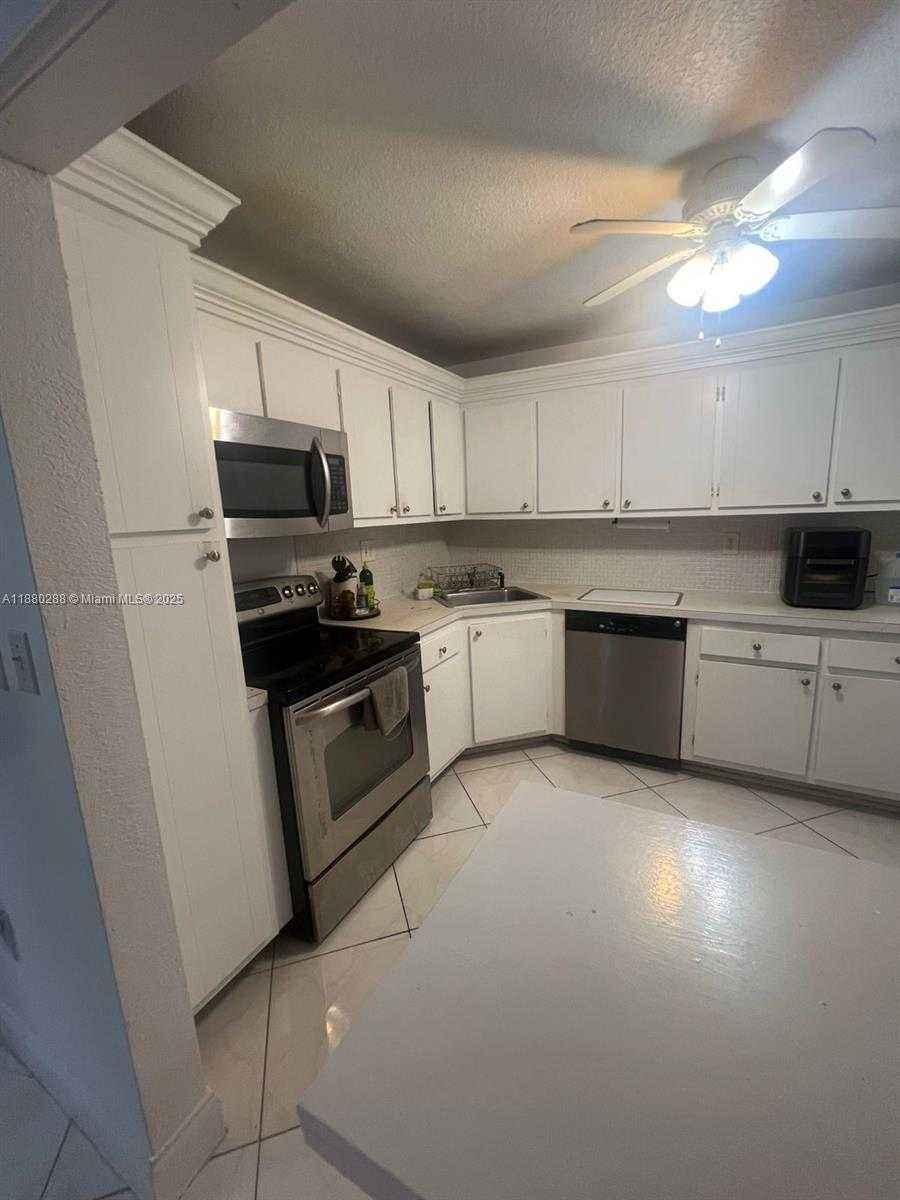 Small Image of 2750 NORTH EAST 183RD ST #1612, Aventura Number 12