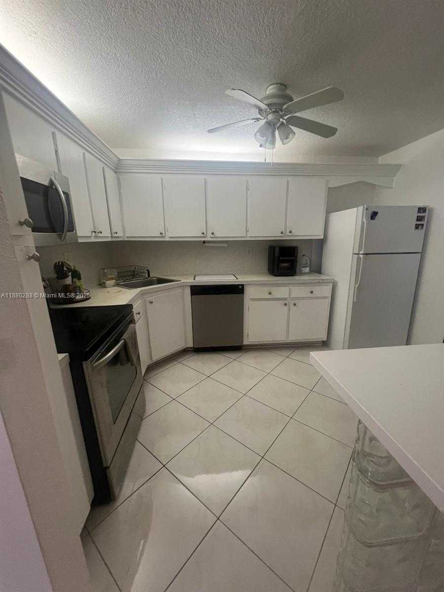 Small Image of 2750 NORTH EAST 183RD ST #1612, Aventura Number 14