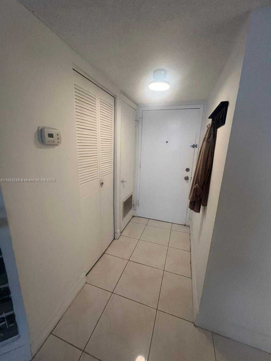 Small Image of 2750 NORTH EAST 183RD ST #1612, Aventura Number 15