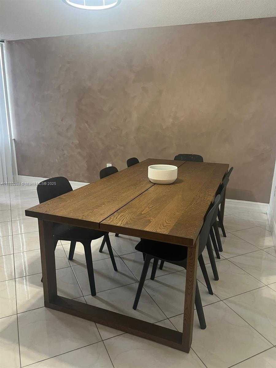 Small Image of 2750 NORTH EAST 183RD ST #1612, Aventura Number 9