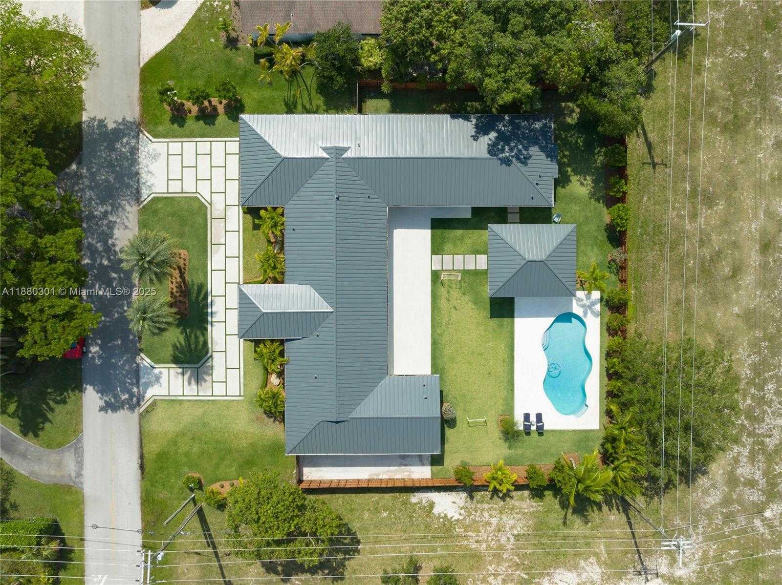 Small Image of 7505 SOUTH WEST 141ST ST, Palmetto Bay Number 3