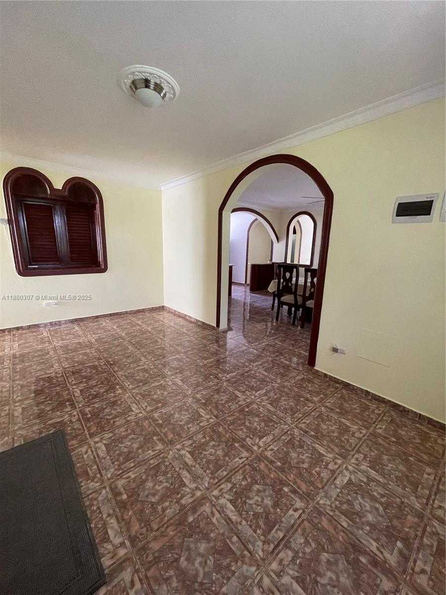 Small Image of 5 CASA#3, Out of City Number 13