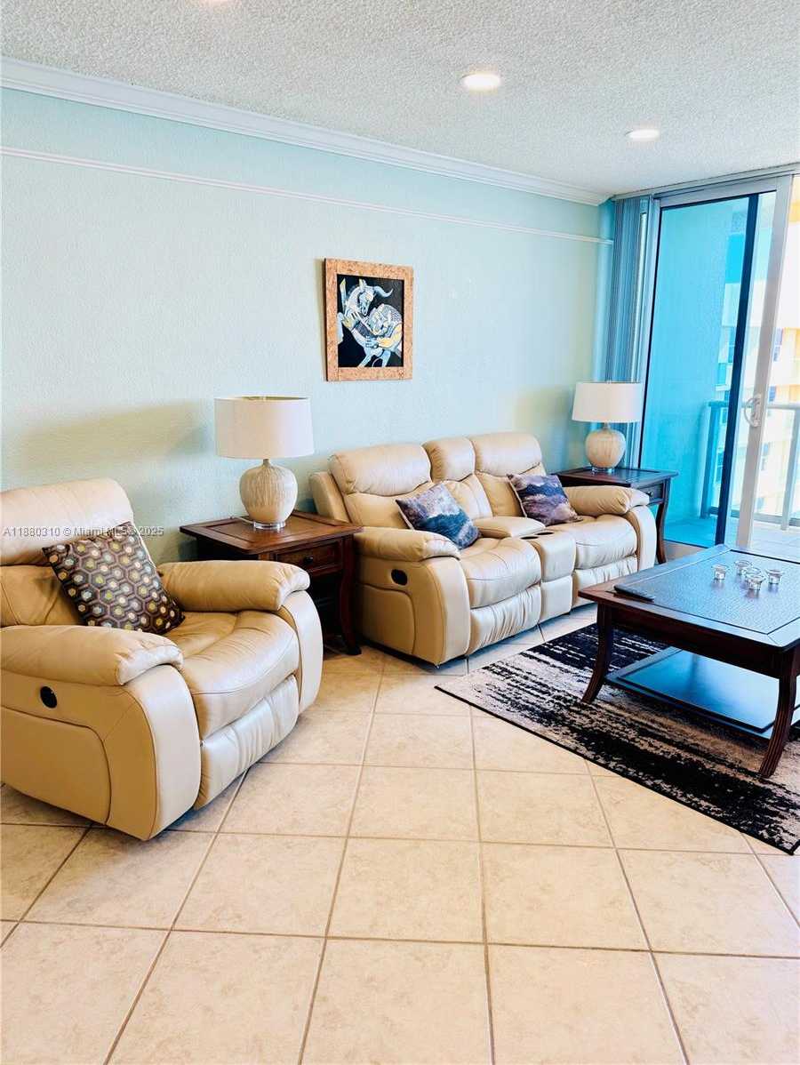 Small Image of 2501 SOUTH OCEAN DR #PH21, Hollywood Number 17