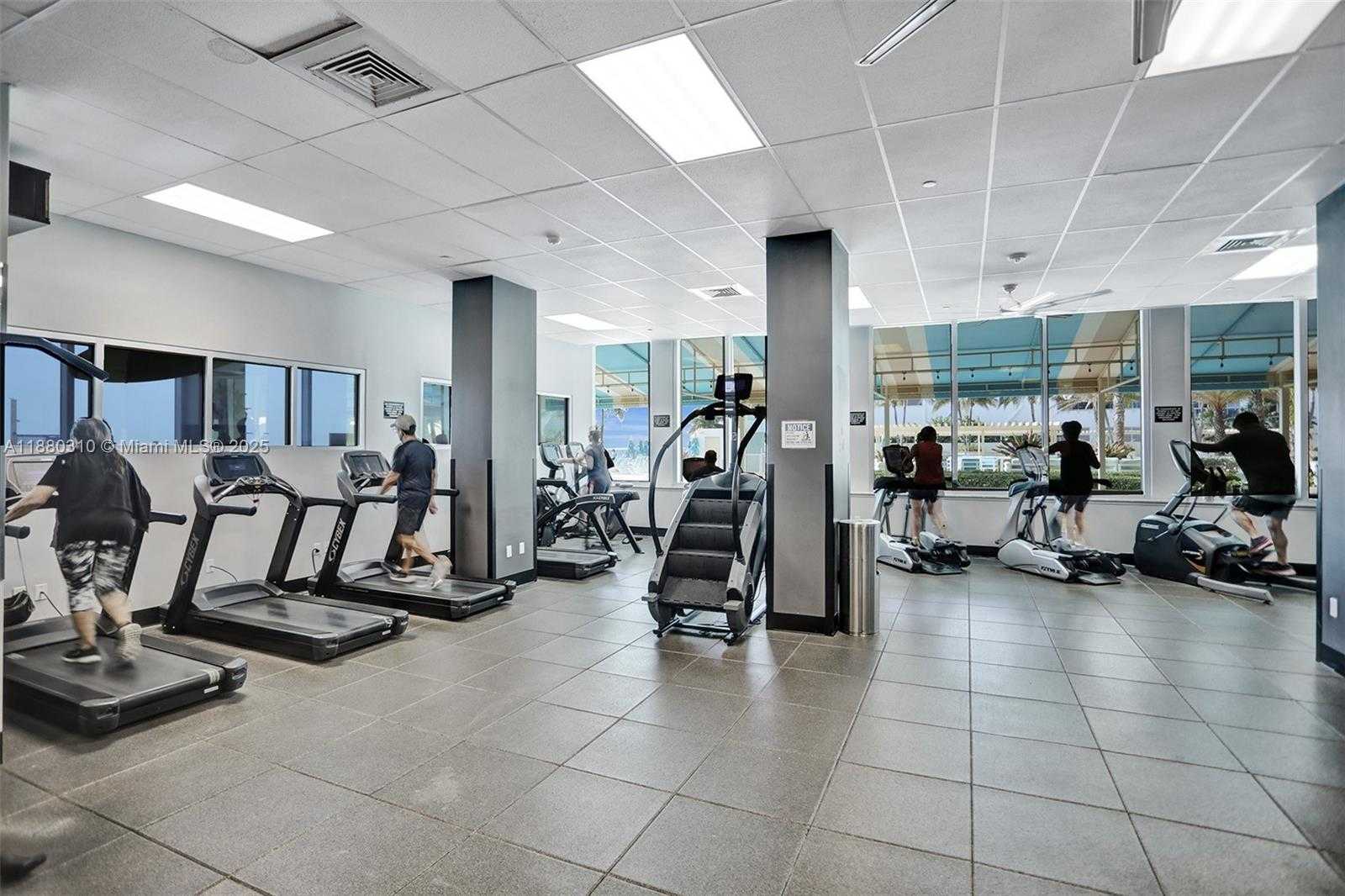 Small Image of 2501 SOUTH OCEAN DR #PH21, Hollywood Number 38