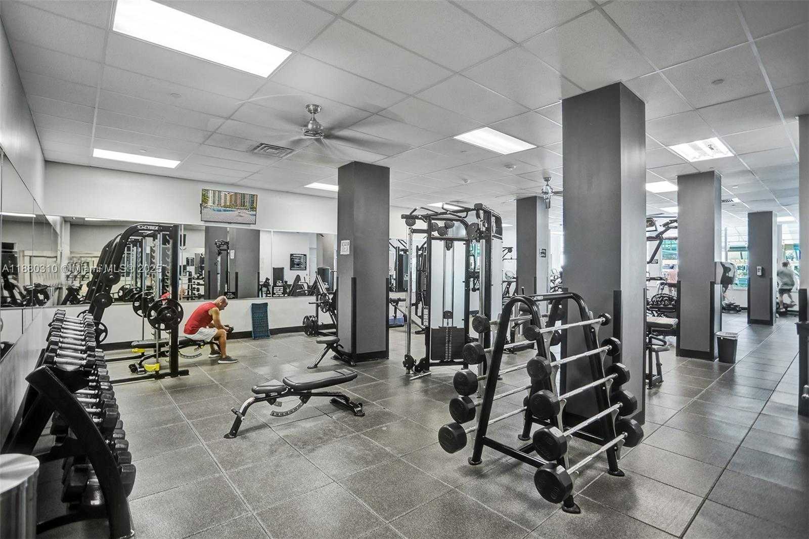 Small Image of 2501 SOUTH OCEAN DR #PH21, Hollywood Number 41