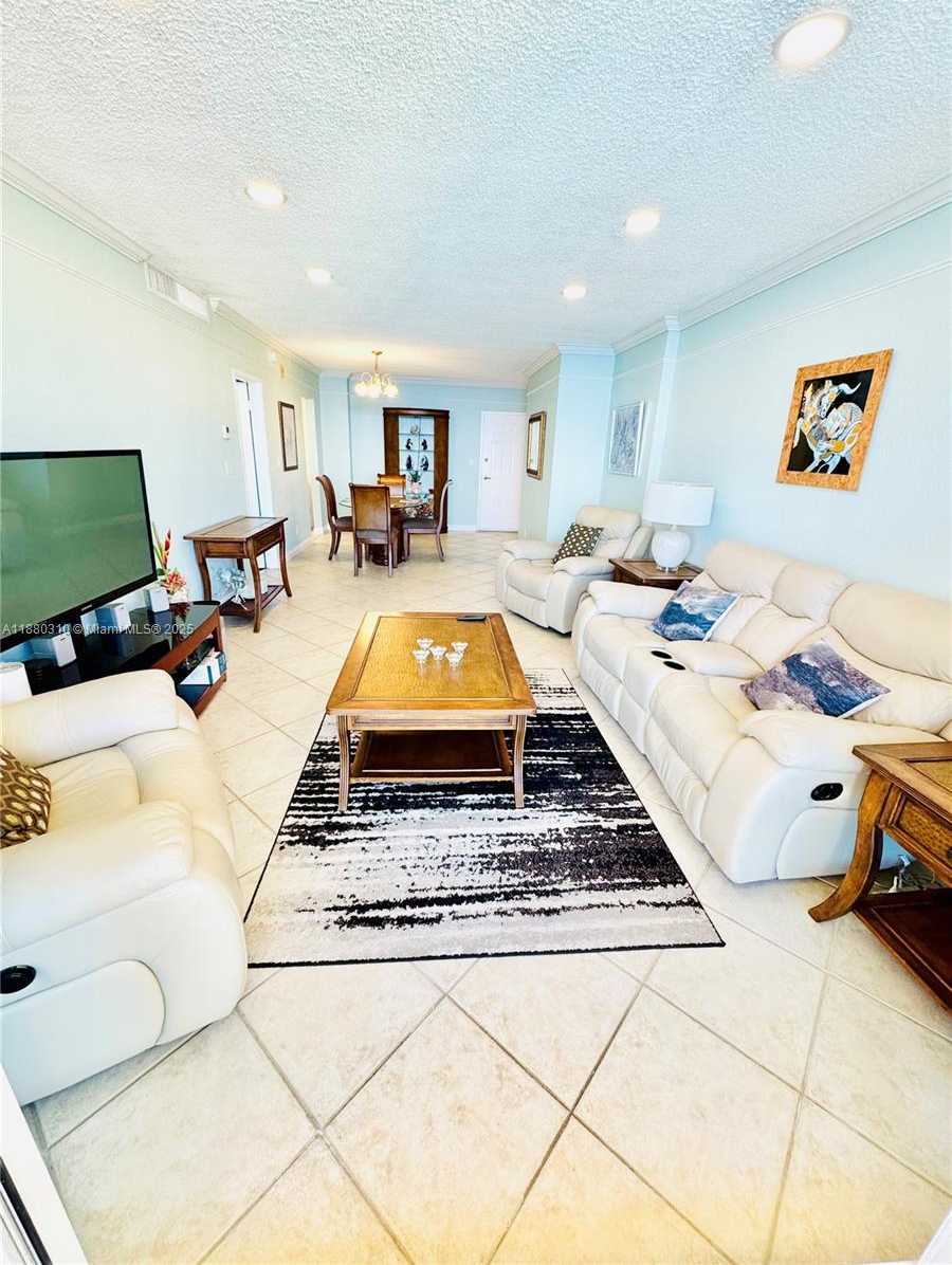 Small Image of 2501 SOUTH OCEAN DR #PH21, Hollywood Number 6