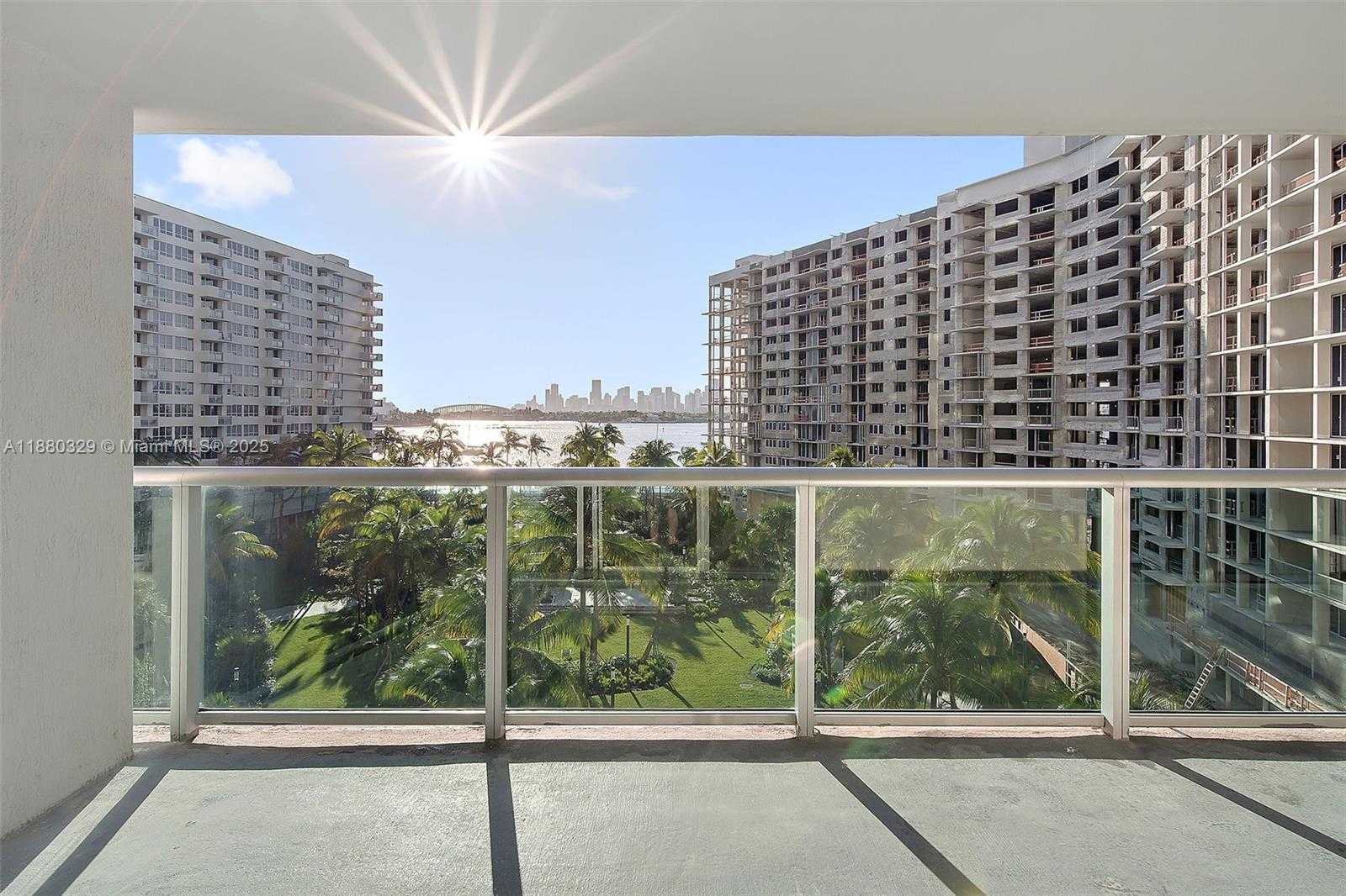 Small Image of 1500 BAY RD #C-1103, Miami Beach Number 12