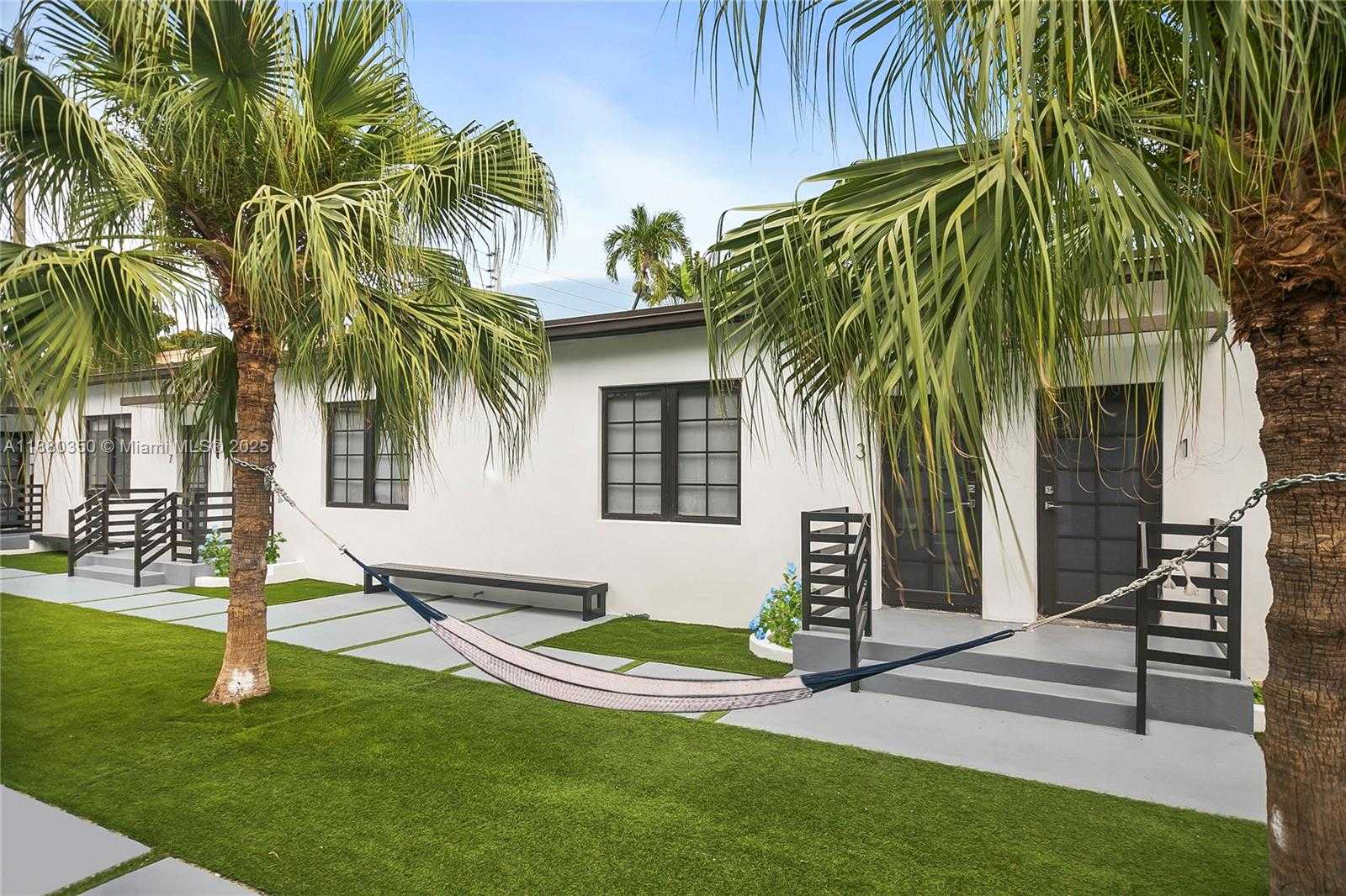 Small Image of 733 MICHIGAN AVE #2, Miami Beach Number 19