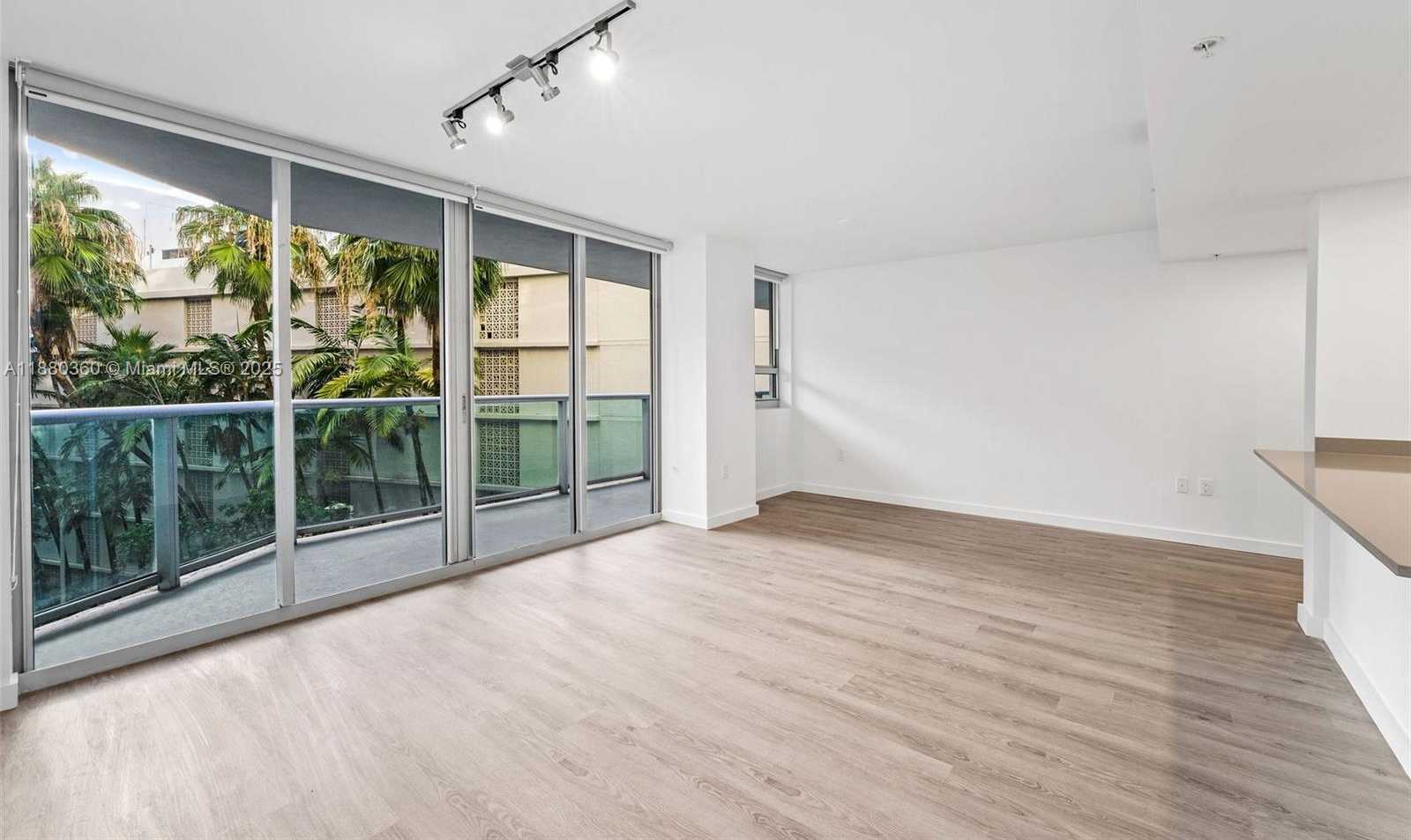 Small Image of 1500 BAY RD #M-0727, Miami Beach Number 12