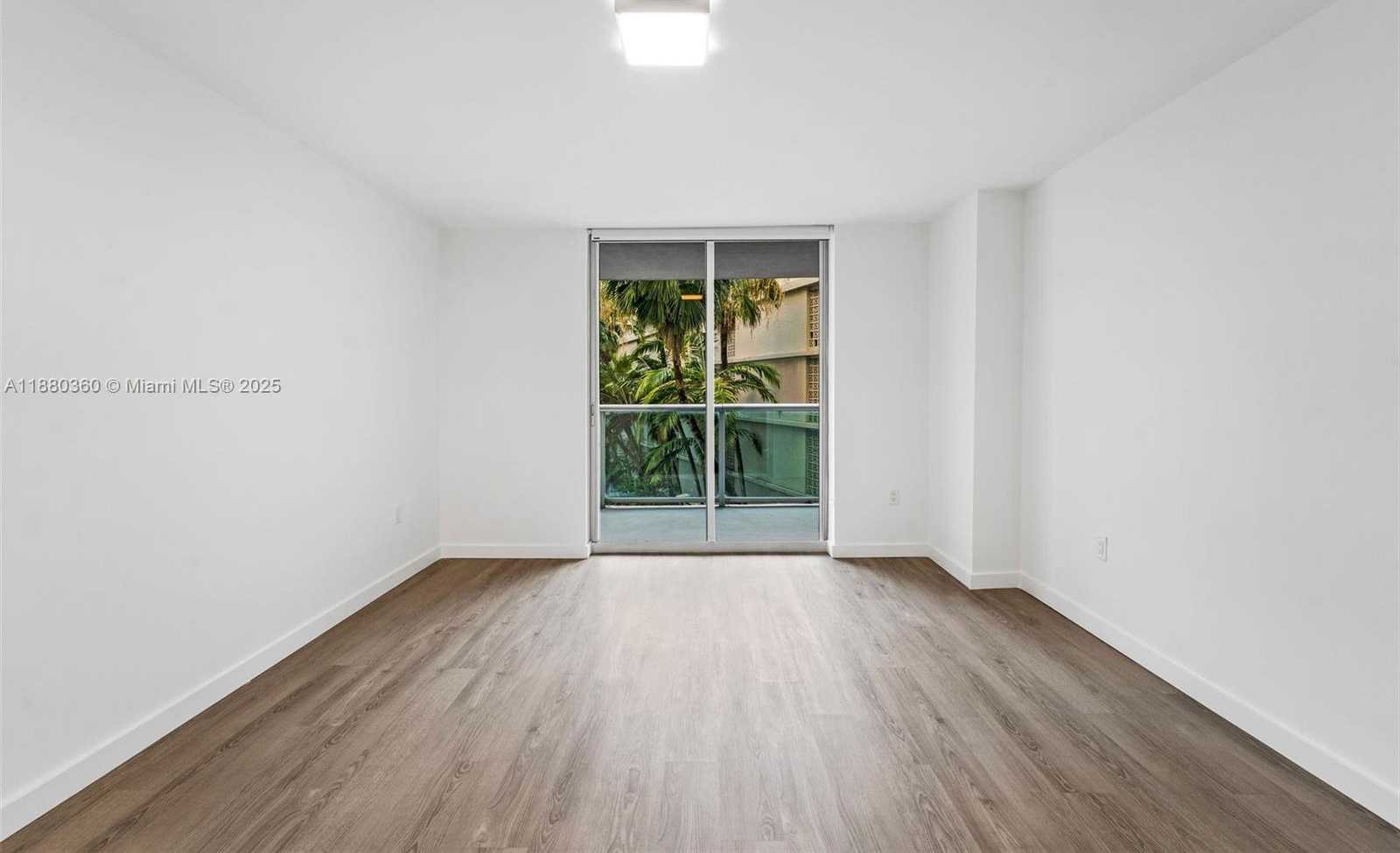 Small Image of 1500 BAY RD #M-0727, Miami Beach Number 18