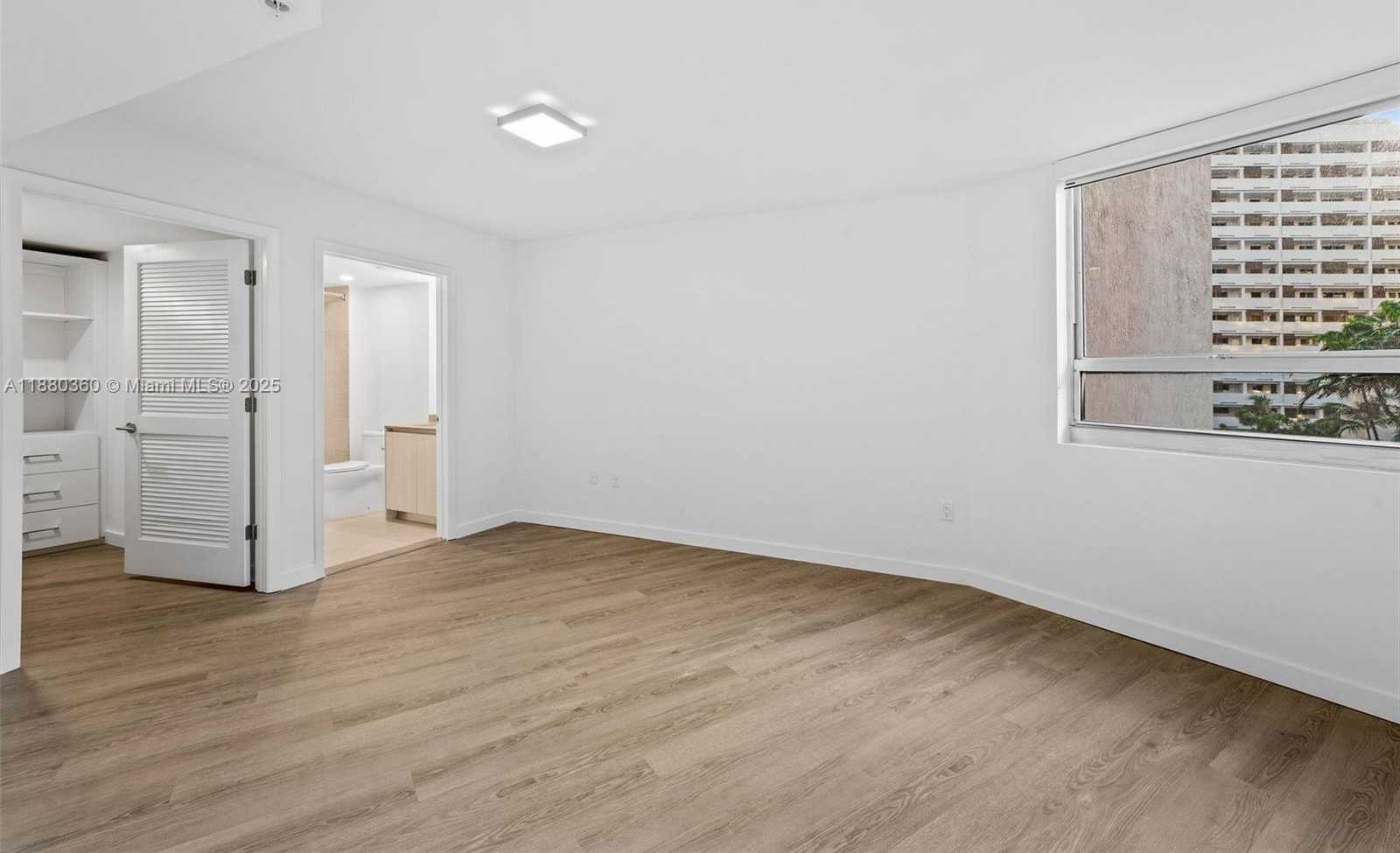 Small Image of 1500 BAY RD #M-0727, Miami Beach Number 22