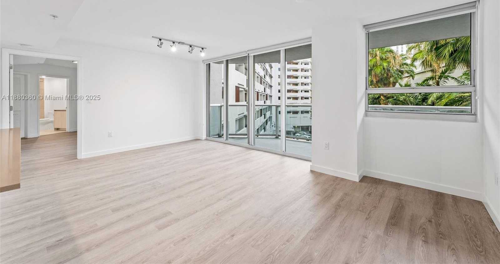 Small Image of 1500 BAY RD #M-0727, Miami Beach Number 6