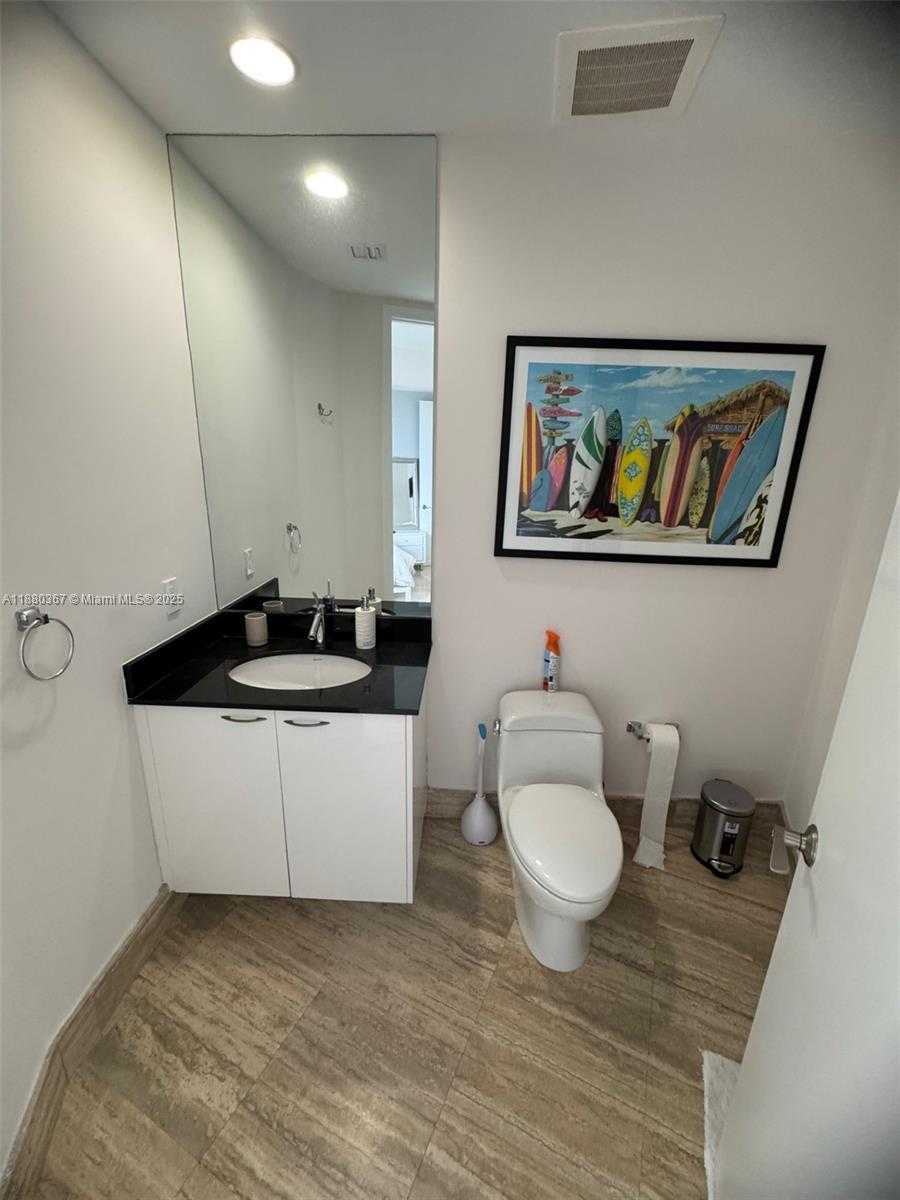 Small Image of 16001 COLLINS AVE #2304, Sunny Isles Beach Number 19