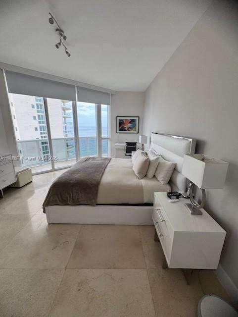 Small Image of 16001 COLLINS AVE #2304, Sunny Isles Beach Number 9