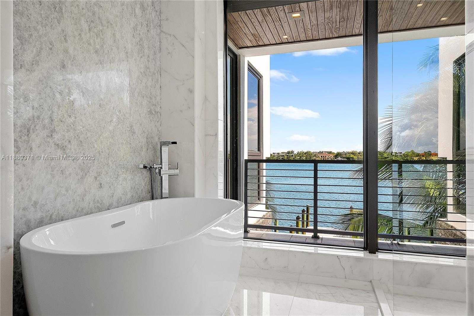 Small Image of 1311 STILLWATER DR, Miami Beach Number 29
