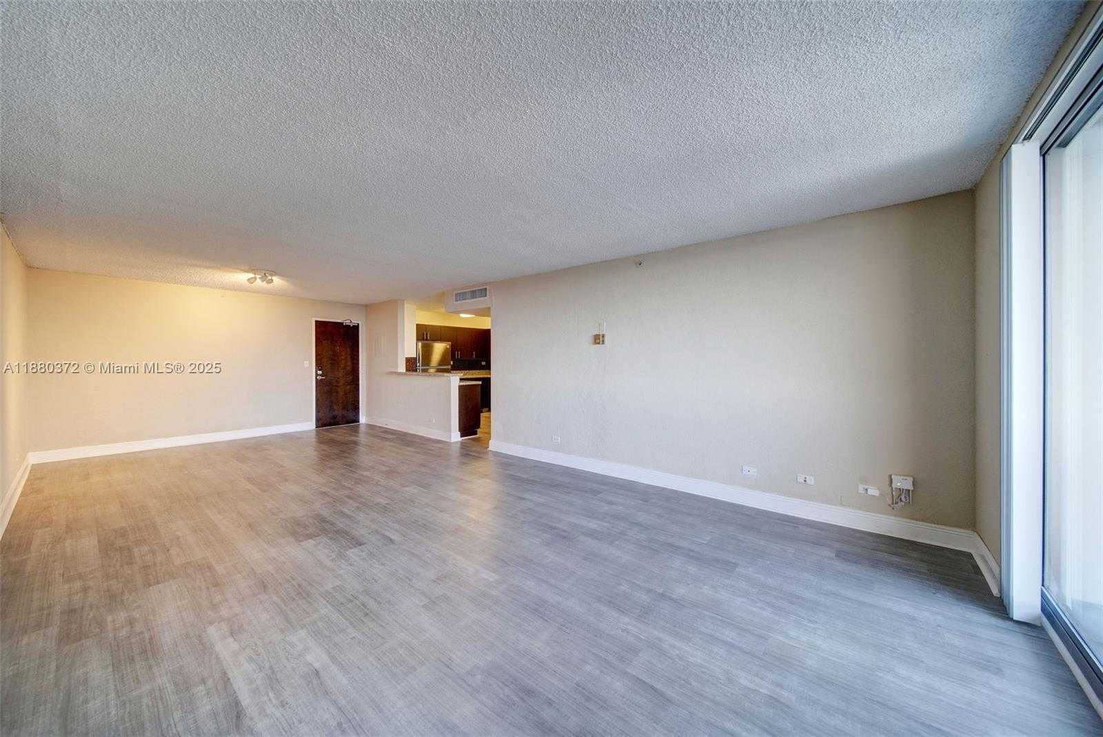 Small Image of 1500 BAY RD #S-0226, Miami Beach Number 14