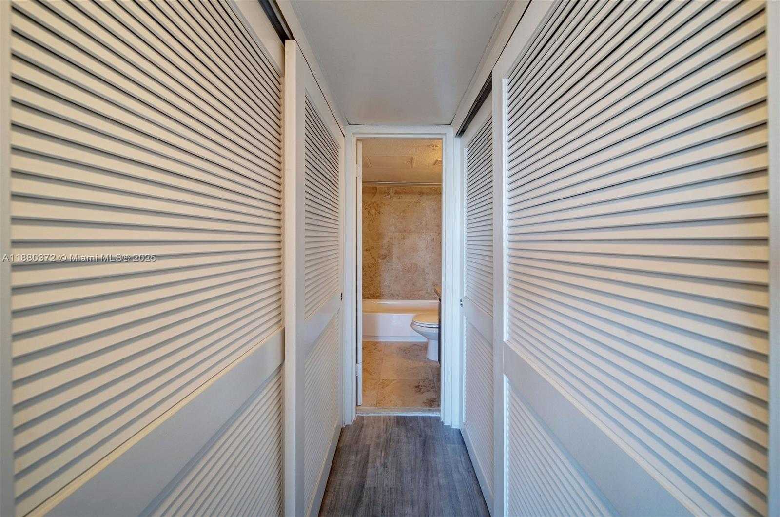Small Image of 1500 BAY RD #S-0226, Miami Beach Number 21