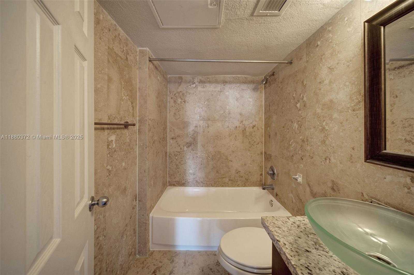 Small Image of 1500 BAY RD #S-0226, Miami Beach Number 23