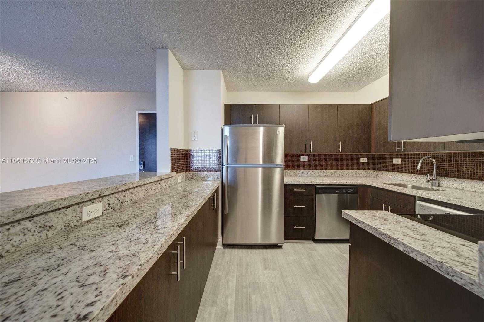 Small Image of 1500 BAY RD #S-0226, Miami Beach Number 6