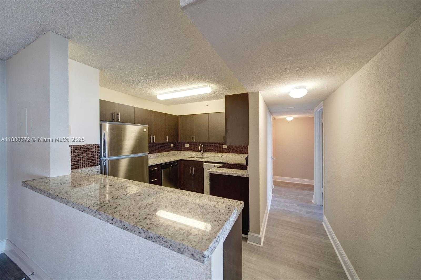 Small Image of 1500 BAY RD #S-0226, Miami Beach Number 8