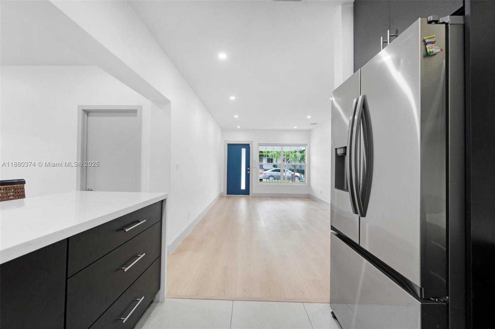 Small Image of 570 SOUTH WEST 45TH AVE, Miami Number 14