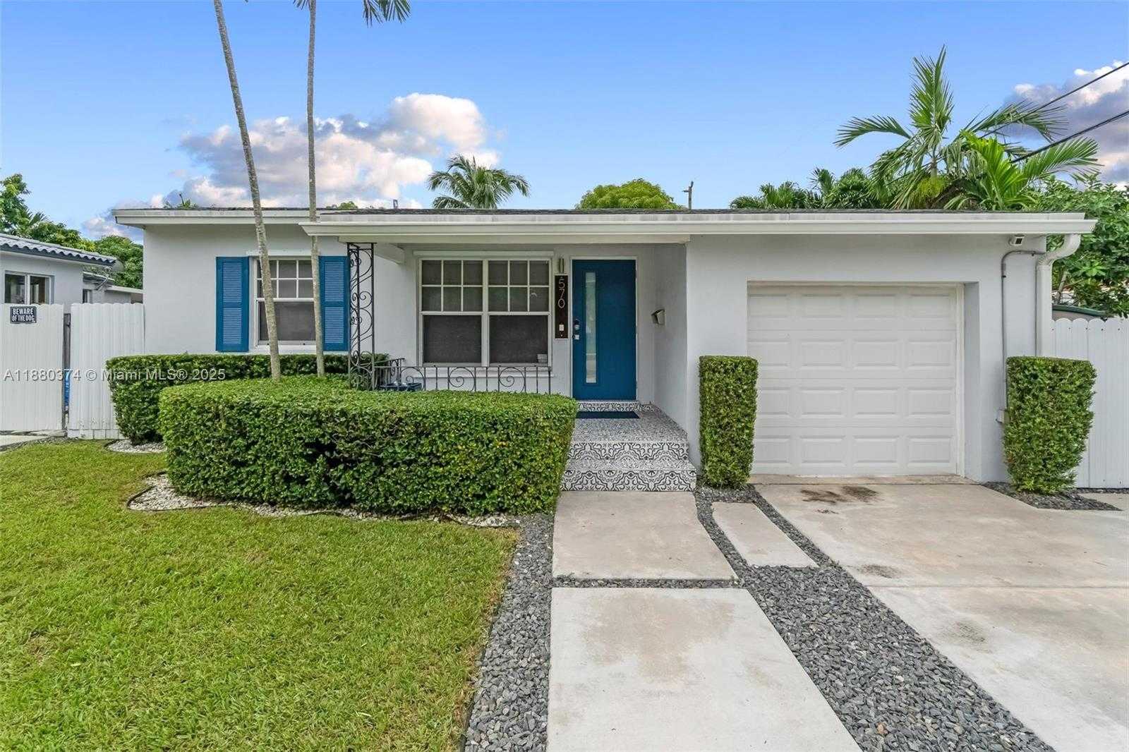 Small Image of 570 SOUTH WEST 45TH AVE, Miami Number 2