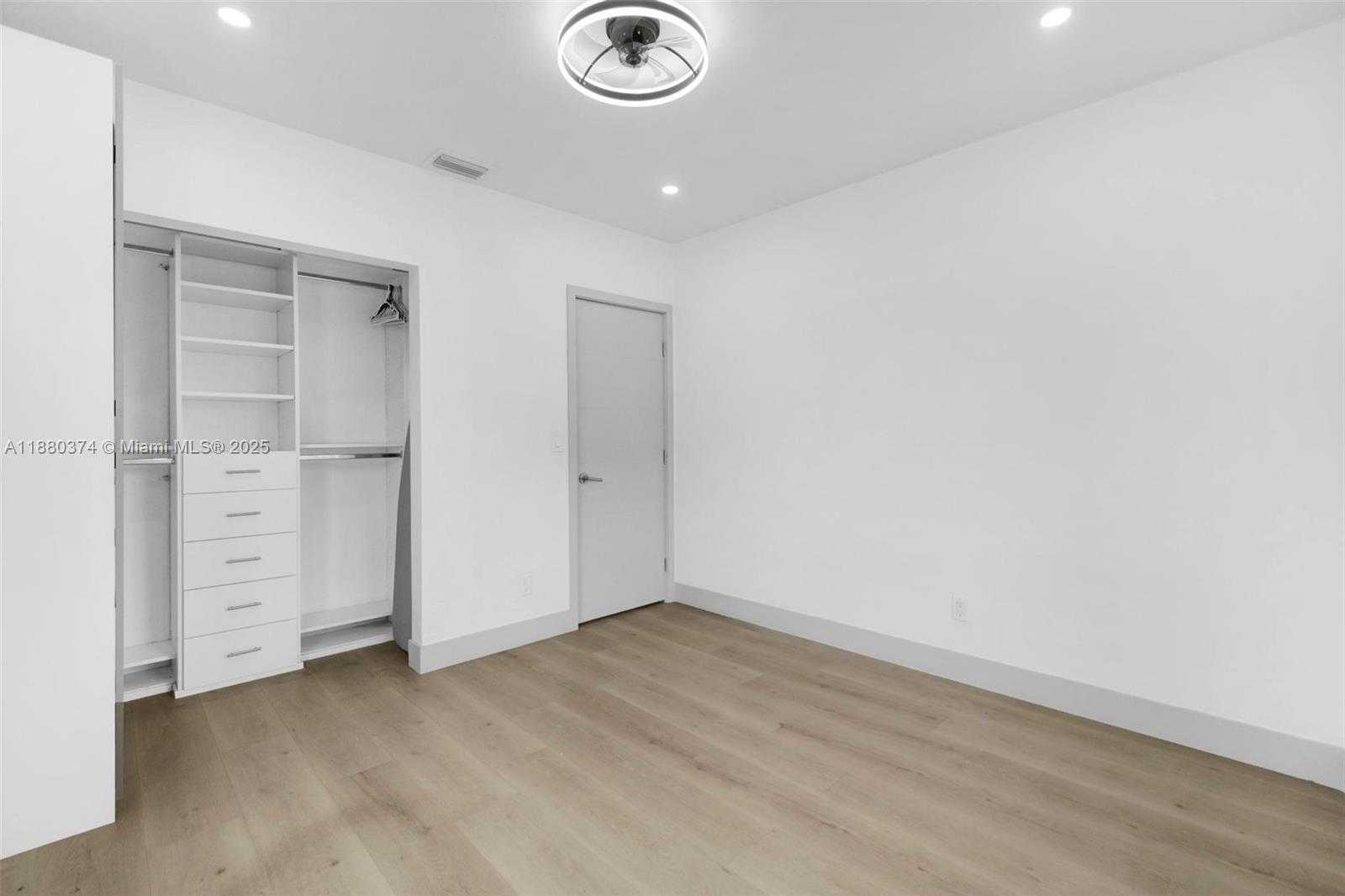 Small Image of 570 SOUTH WEST 45TH AVE, Miami Number 28