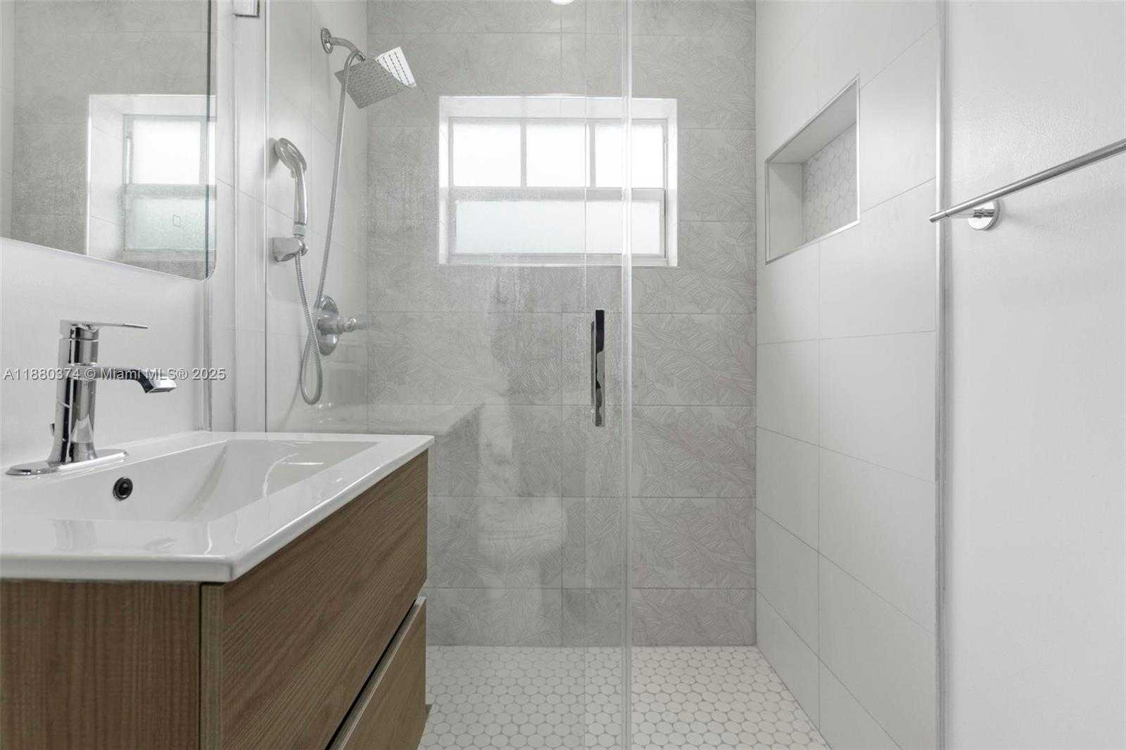 Small Image of 570 SOUTH WEST 45TH AVE, Miami Number 31