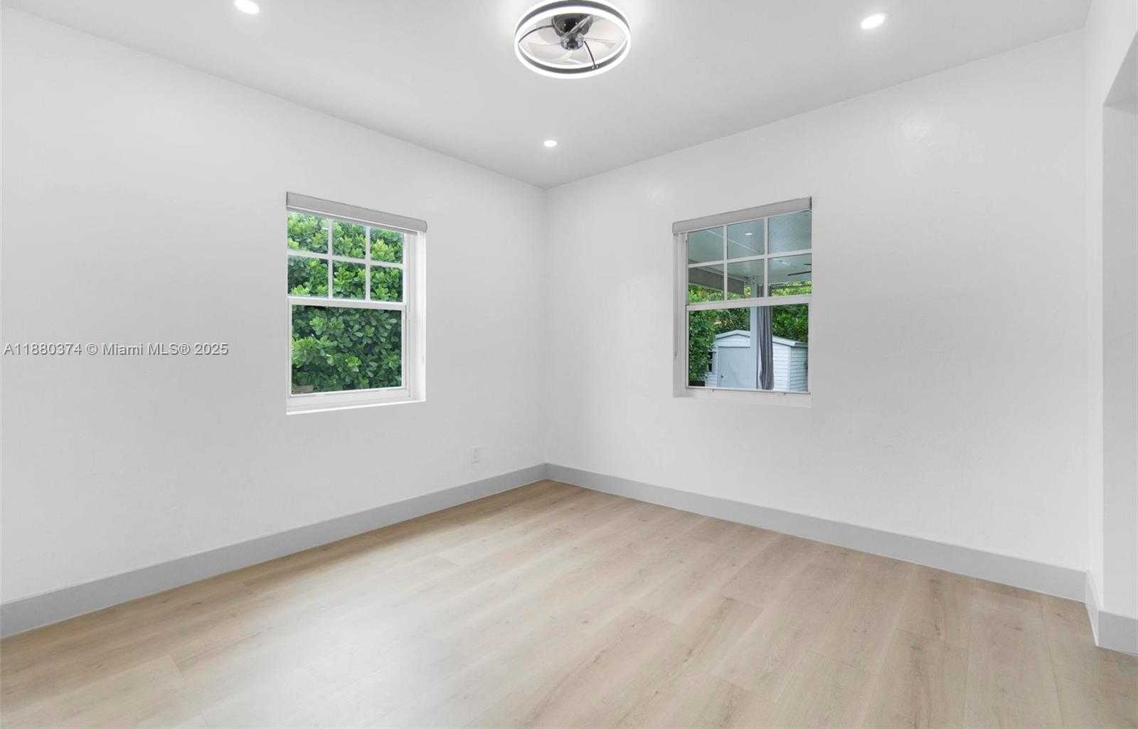 Small Image of 570 SOUTH WEST 45TH AVE, Miami Number 34