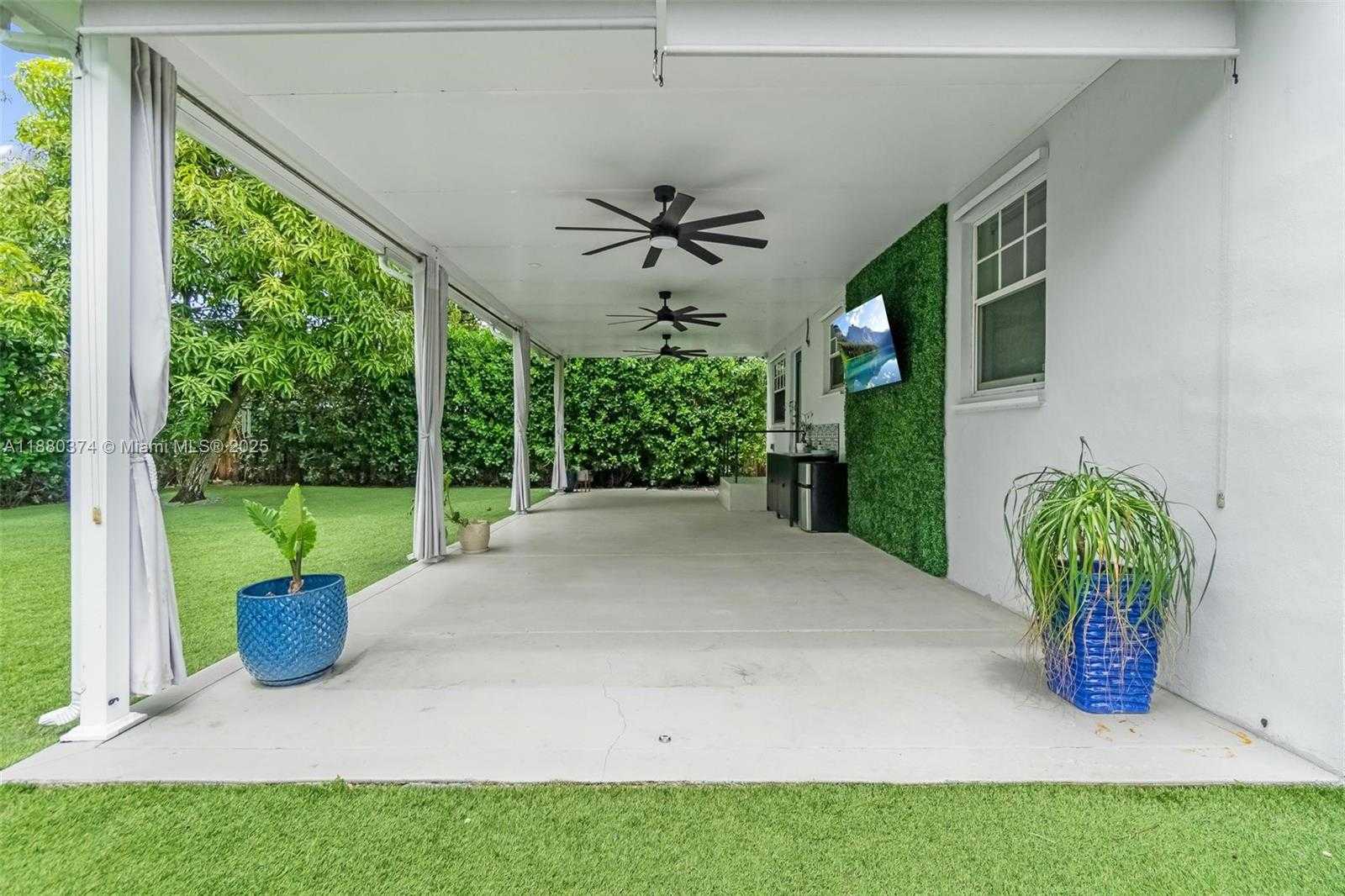 Small Image of 570 SOUTH WEST 45TH AVE, Miami Number 39