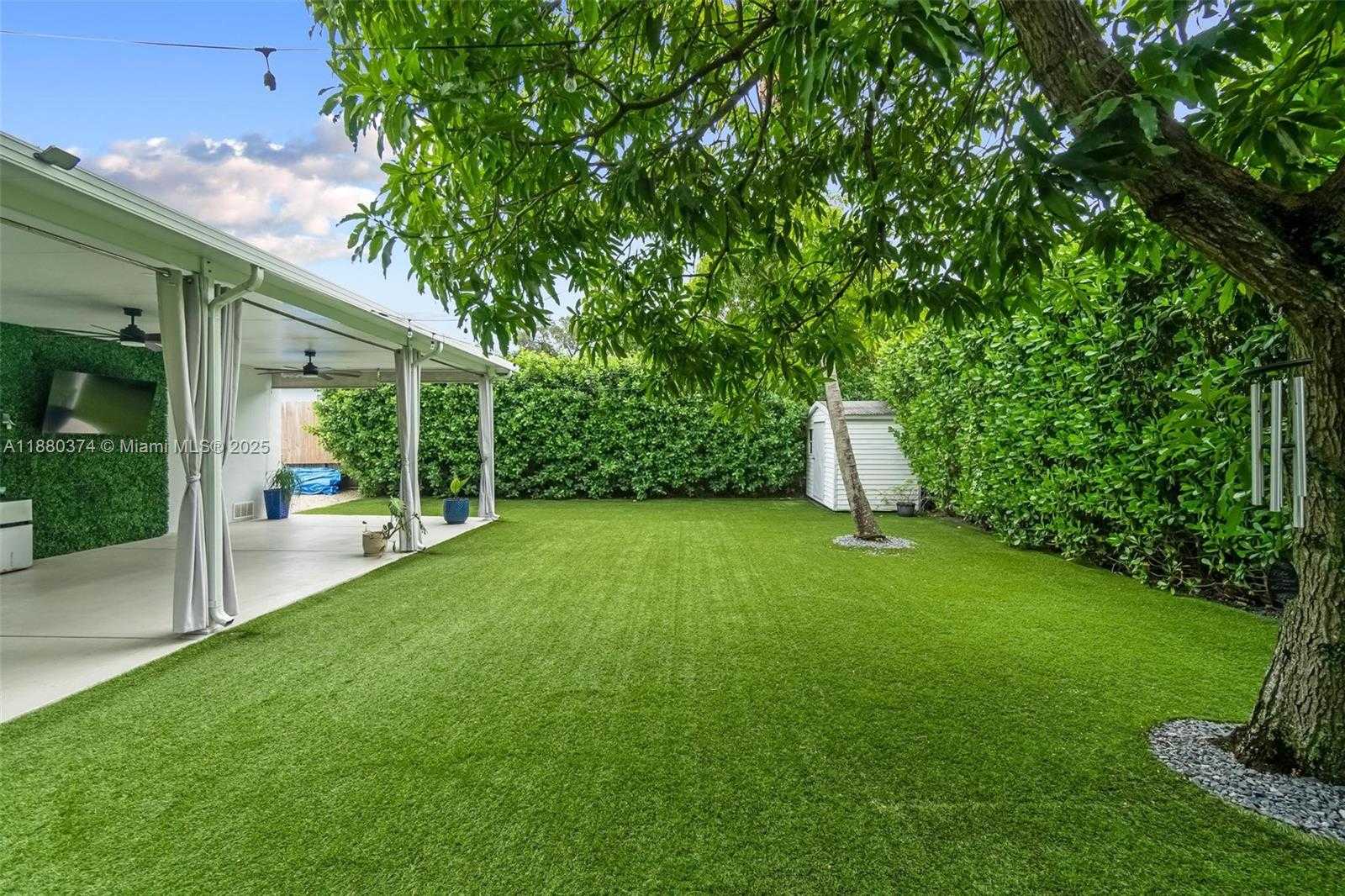 Small Image of 570 SOUTH WEST 45TH AVE, Miami Number 41