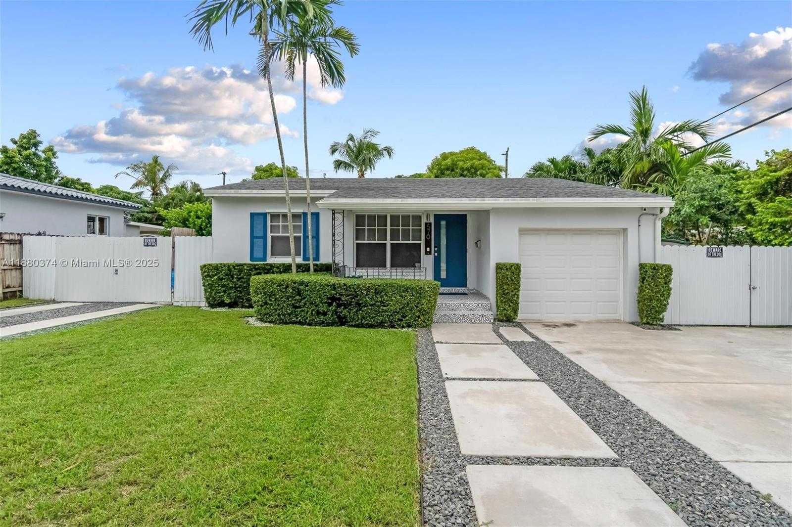 Small Image of 570 SOUTH WEST 45TH AVE, Miami Number 44