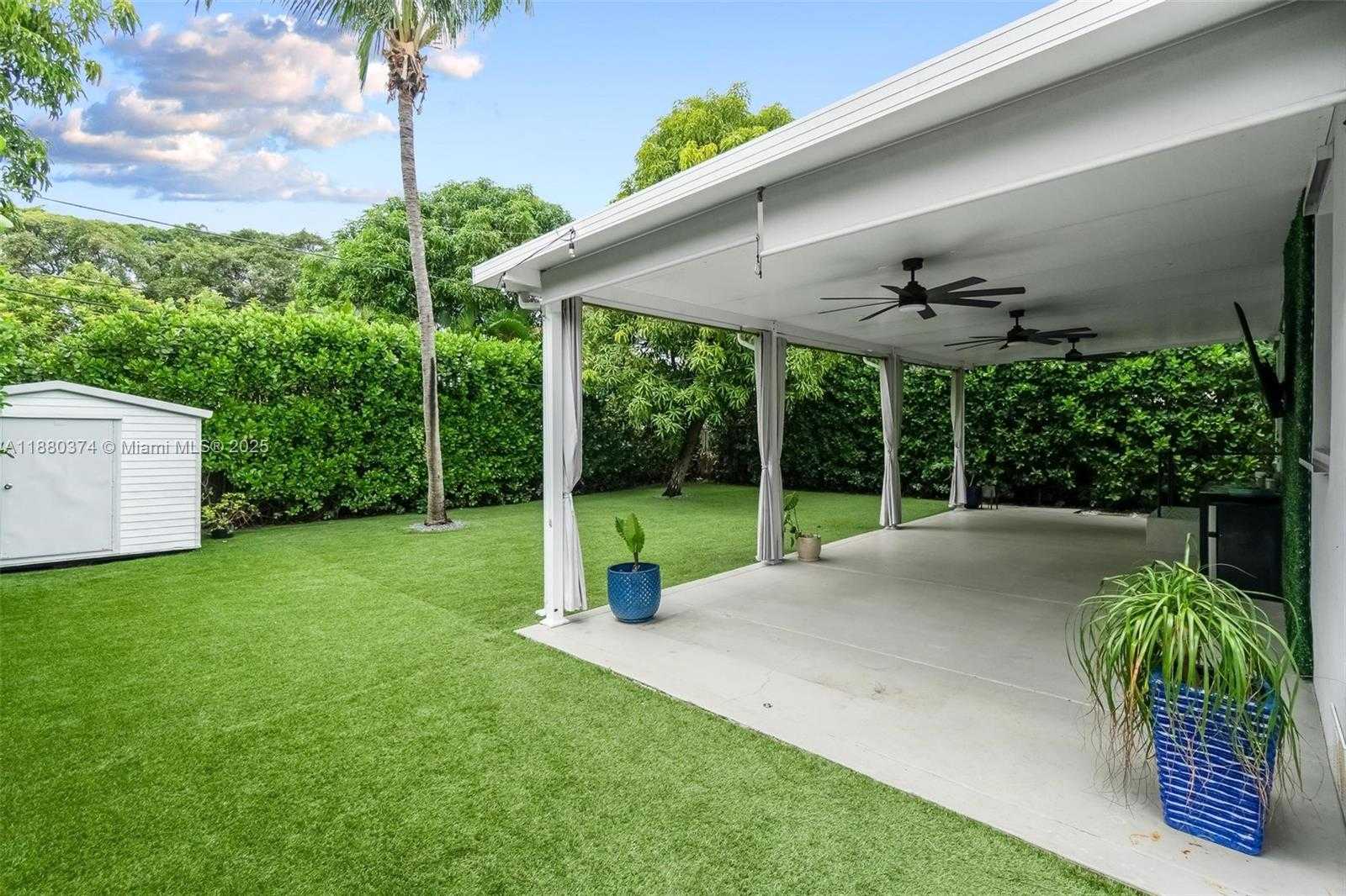 Small Image of 570 SOUTH WEST 45TH AVE, Miami Number 6