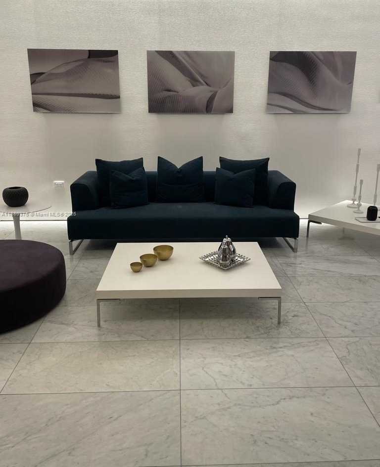 Small Image of 68 SOUTH EAST 6TH ST #2303, Miami Number 31