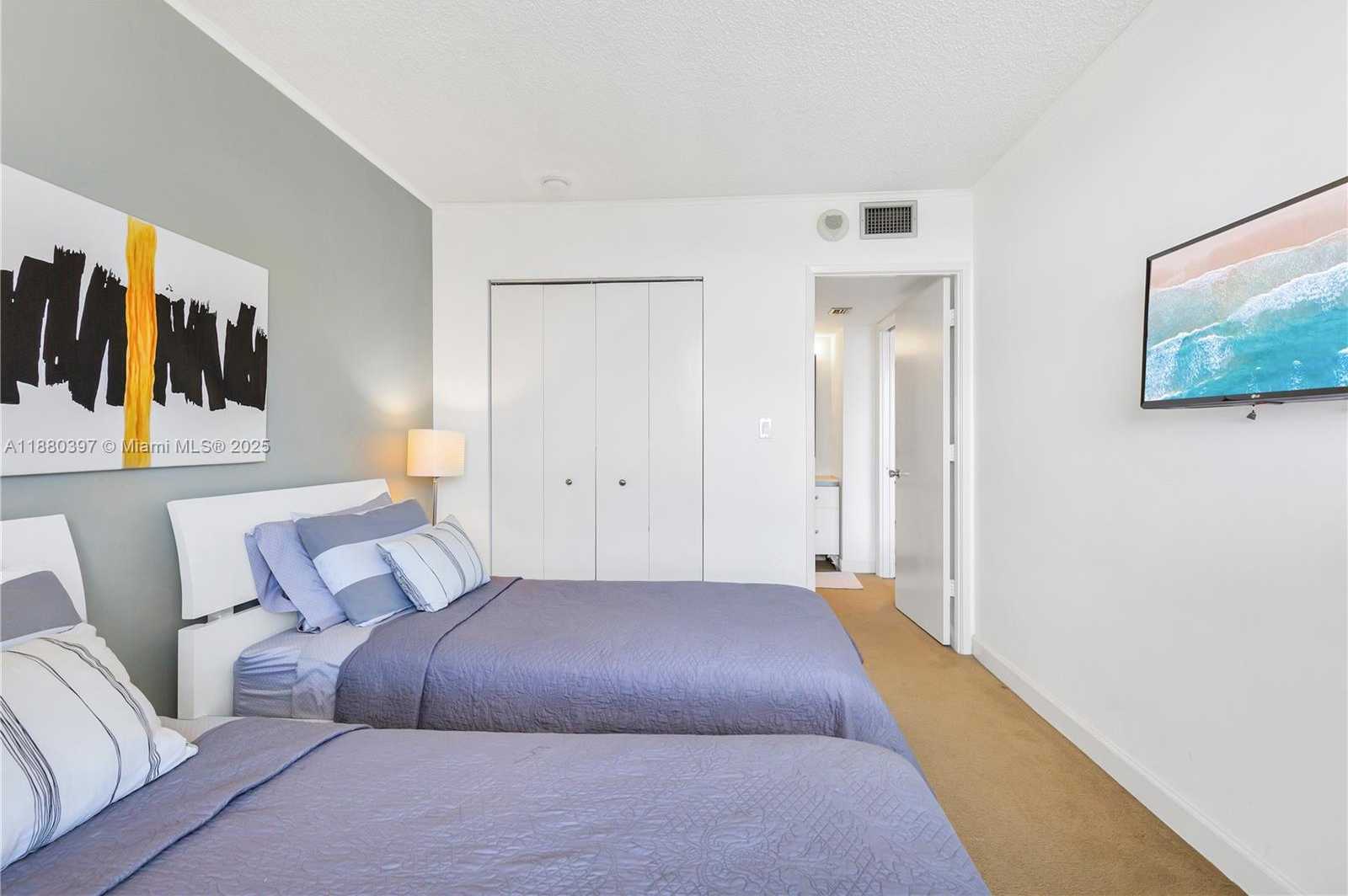 Small Image of 3701 NORTH COUNTRY CLUB DR #1604, Aventura Number 15