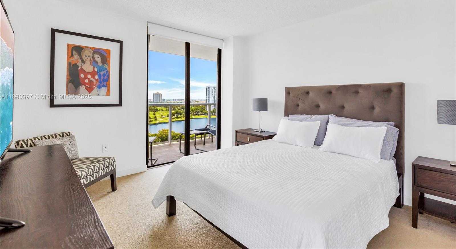 Small Image of 3701 NORTH COUNTRY CLUB DR #1604, Aventura Number 5