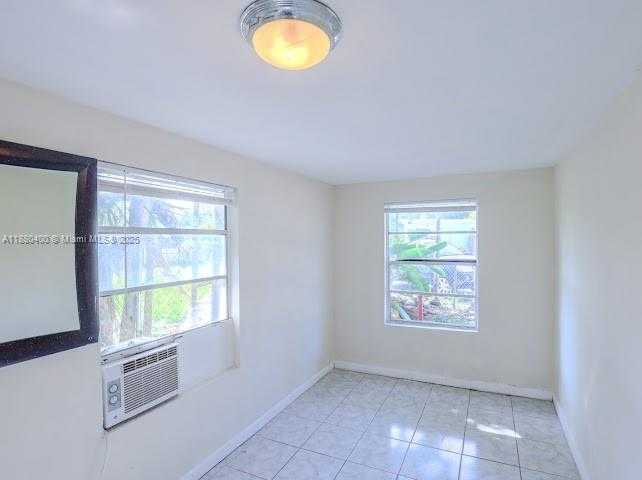 Small Image of 2250 NORTH EAST 136TH ST, North Miami Beach Number 12