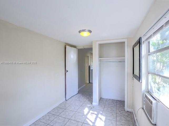 Small Image of 2250 NORTH EAST 136TH ST, North Miami Beach Number 13
