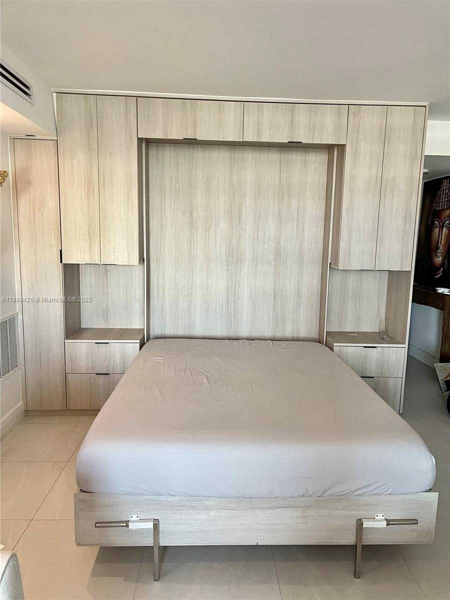 Small Image of 9225 COLLINS AVE #1407, Surfside Number 11