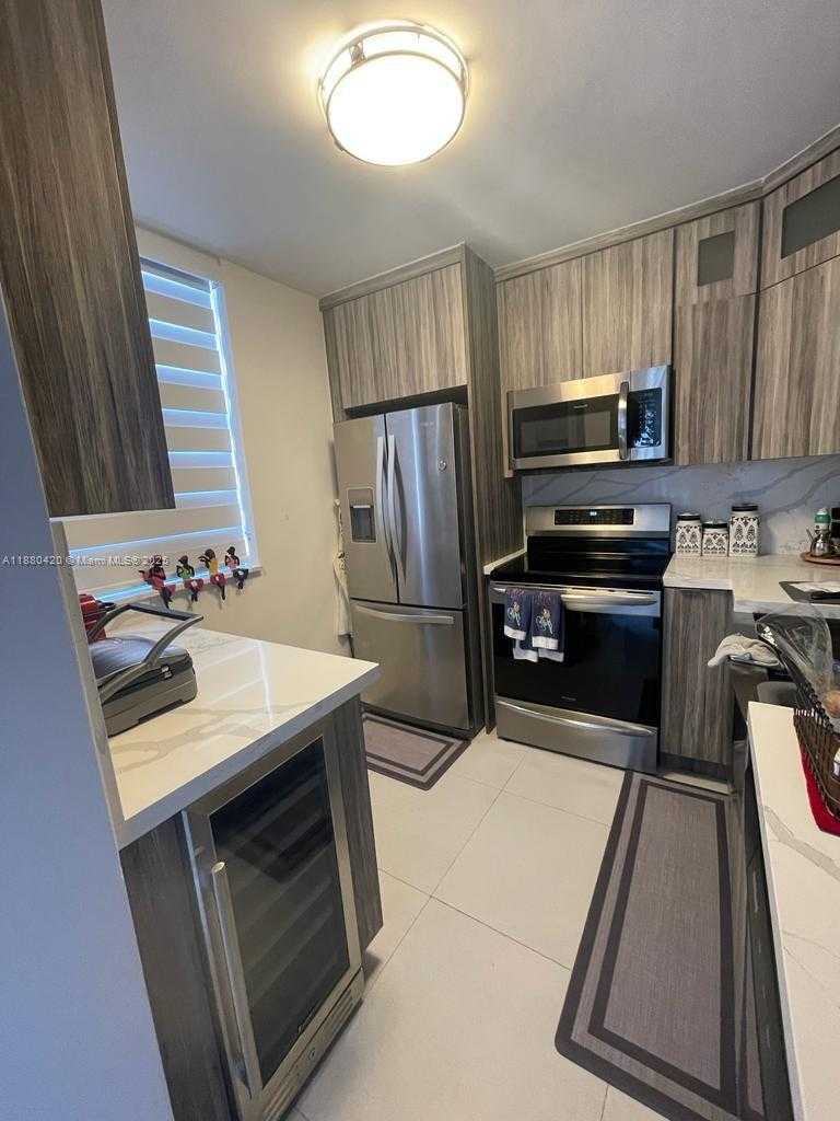 Small Image of 9225 COLLINS AVE #1407, Surfside Number 16