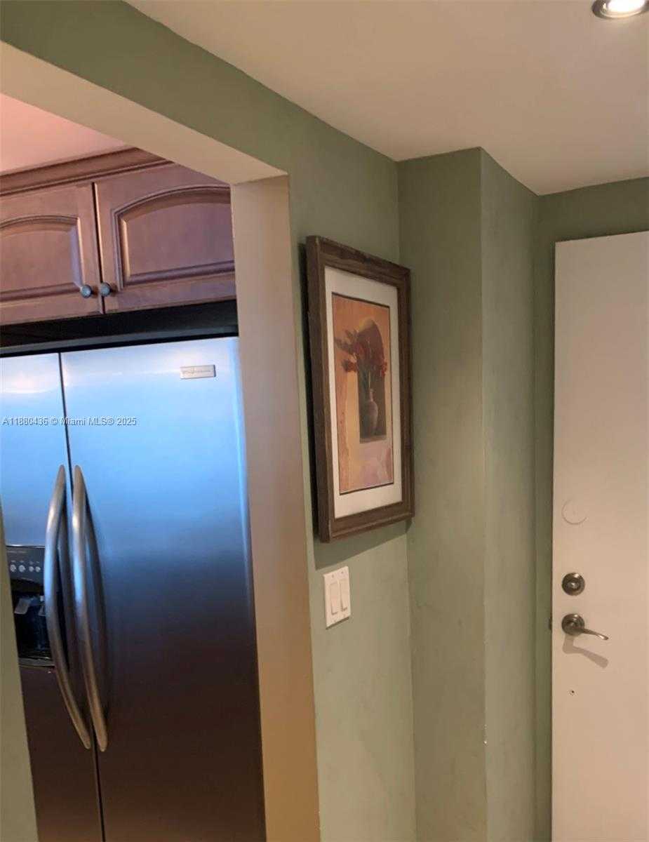 Small Image of 19370 COLLINS AVE #1014, Sunny Isles Beach Number 12