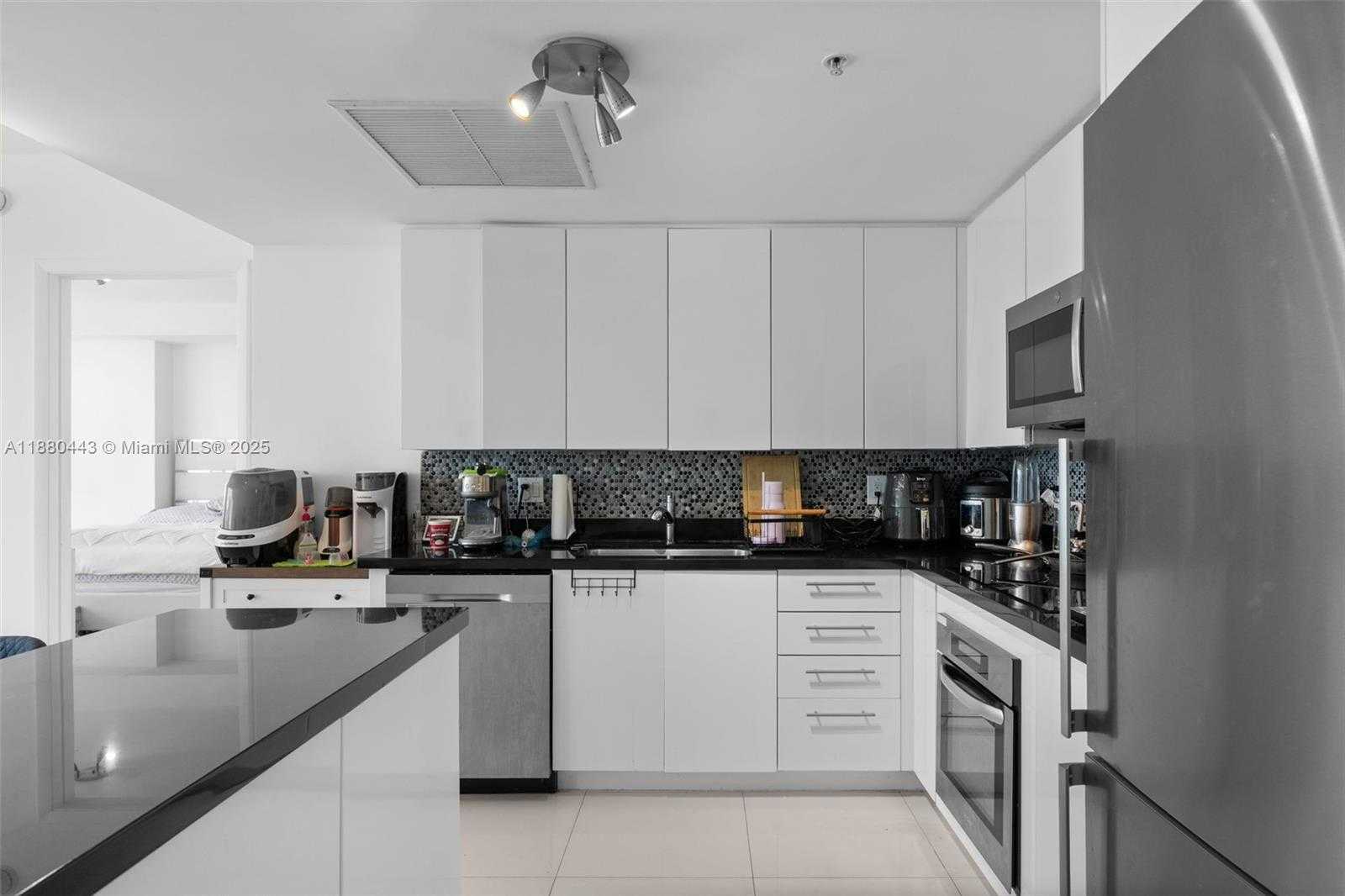 Small Image of 92 SOUTH WEST 3RD ST #4403, Miami Number 6